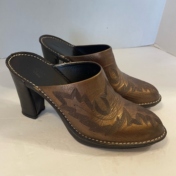 Donald J. Pliner Shoes - Donald J Pliner Bronze Brown Leather Heeled Mules Clogs size 7